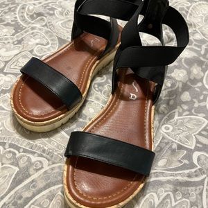 Platform sandals